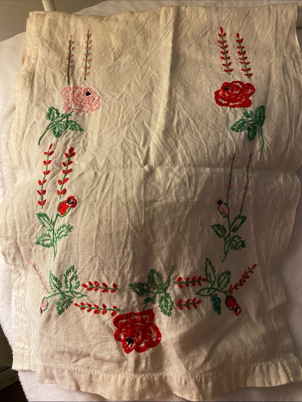 Vintage Cream Embroidered Floral Top with Red & Pink Roses table runner